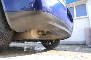 VW Golf 4 Limousine Stoßstange hinten Heckstoßstange Stoßfänger blau LB5N - Bild 12