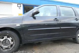 VW Polo Variant Kombi 6Kv oder Caddy 9Kv Tür vorne links schwarz LC9Z - Bild 1