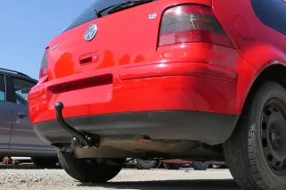 VW Golf 4 Limousine Stoßstange hinten Heckstoßstange Stoßfänger rot LP3G - Bild 4