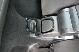VW Polo 6R 6C Mittelarmlehne Armlehne Fach original komplett schwarz nachrüsten - Bild 3