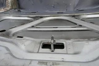 VW Passat 3BG Motorhaube Klappe vorne vorn Haube silber LA7W - Rost - Bild 8