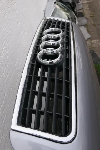 Audi A4 B6 8E Motorhaube Haube Klappe grau LY7Z - mit Grill - Bild 5
