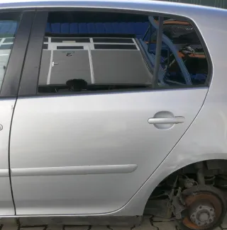Golf 5 V 1K Tür Türrahmen hinten links 4/5-Türer grau silber LA7W -ohneAnbautei - Bild 1