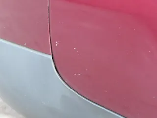 Audi A6 4B Kotflügel vorne links rot LZ3L (bis ca.Mitte 2001 passend   - DELLE - Bild 3
