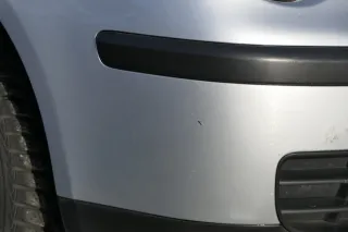 VW Polo 9N Stoßstange Frontstoßstange vorne silber LA7W - Bild 2