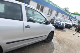 VW Fox 5Z Tür vorne rechts Beifahrertür silber LA7W grau - Bild 2