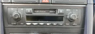 Audi A4 8E Radio Audi Kasette Original chorus inkl. Code 8E0035152 8E0 035 152 L - Bild 1