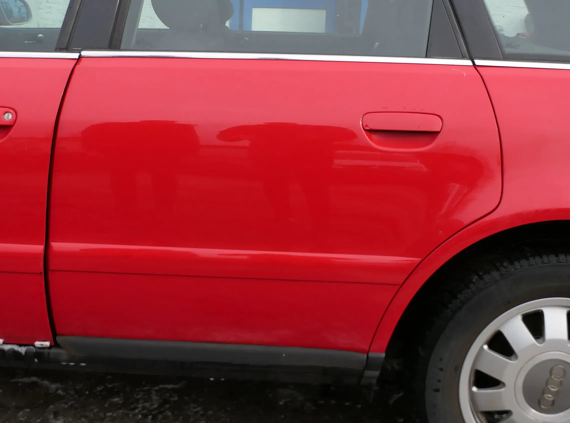 Audi A4 B5 Tür nur Türblatt hinten links rot LY3H - Facelift - Bild 1