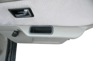 Audi 80 Türverkleidung Verkleidung Tür hinten rechts Griff Türgriff Öffner grau - Bild 5
