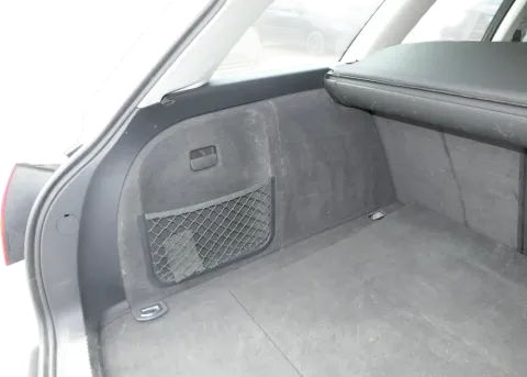Audi A4 8E Abdeckung Verkleidung Kofferraum hinten links Seite 8E9863879Q Deckel