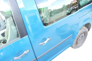 VW Caddy 3 2k Tür hinten links blau grün LN6F Scheibe Schiebetür - Bild 2