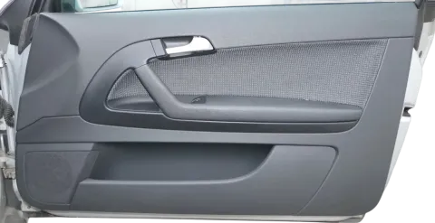 Audi A3 8P Türverkleidung Verkleidung Tür vorne rechts schwarz 2/3-Türer Griff