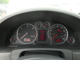 Audi A6 4B Tacho Tachometer Kombiinstrument 294.000km 4B0920933G 2,5 TDI - Bild 1
