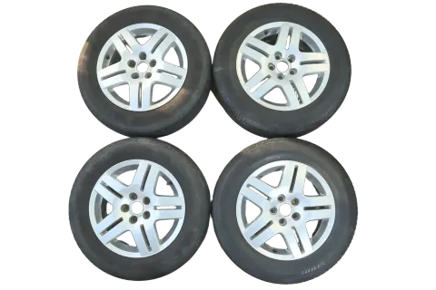 VW Golf 4 Bora Beetle Alufelgen Felgen 195/65 R15 Sommerreifen 1J0601025Q 2-4mm