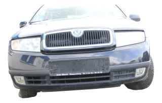 Skoda Fabia 6Y Stoßstange Stoßfänger vorne schwarz LF9R 2000-2004 - Bild 1