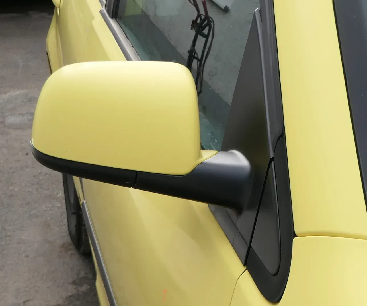 VW Polo 9N 9N3 elektrischer Spiegel Außenspiegel rechts vorne gelb LD1B - Bild 1