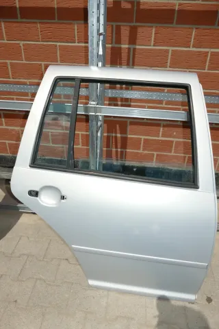 VW Golf 4 Bora Tür hinten rechts nur Kombi / Variant silber LB7Z - Bild 1
