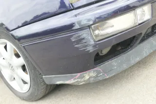 VW Golf 3 auch Cabrio Stoßstange vorne Stoßfänger vorn blau LC5L lackiert - Bild 5