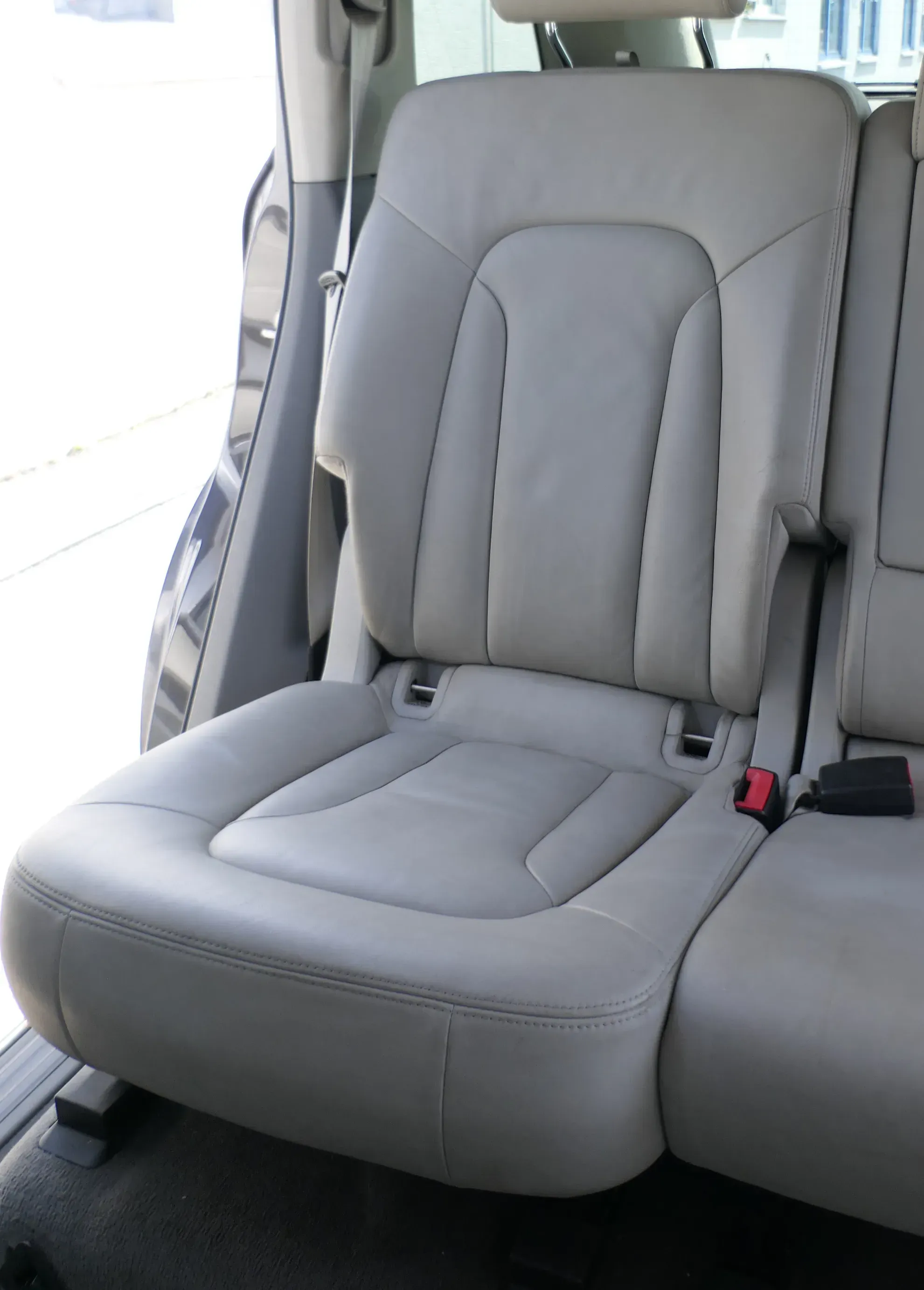 Audi Q7 4L Sitz Rücksitz hinten rechts grau achatgrau Leder Sitzheizung - Bild 1