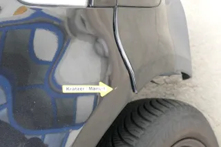 VW Fox 5Z Kotflügel vorne rechts schwarz LC9Z - Bild 2
