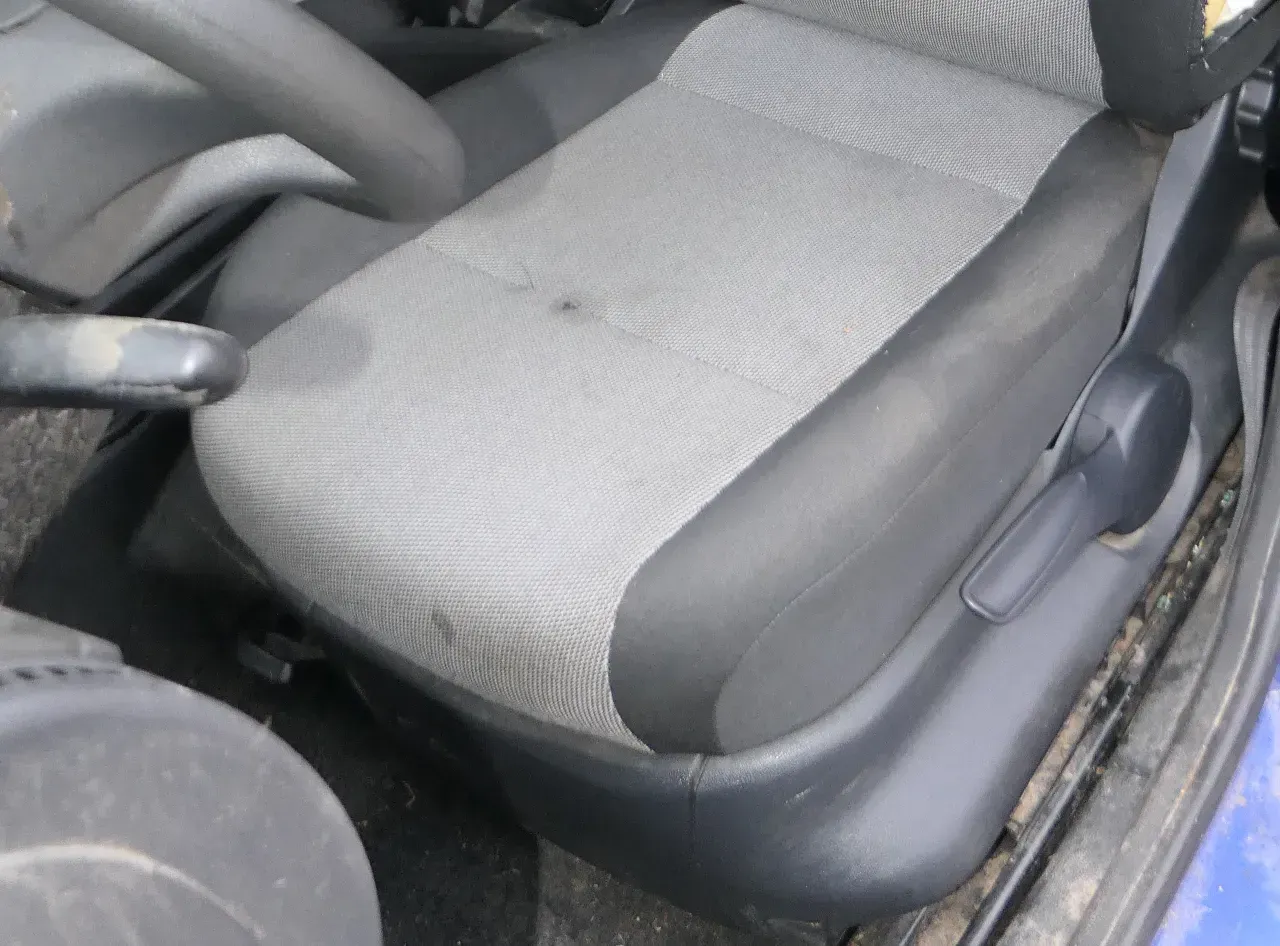 Caddy 2K Polo Sitzgestell Gestell Sitz Fahrersitz vorne links Höhenverstellung d - Bild 1