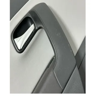1x VW Polo 6R Türverkleidung Tür 4/5-Türer grau schwarz Kunstleder hinten links - Bild 5