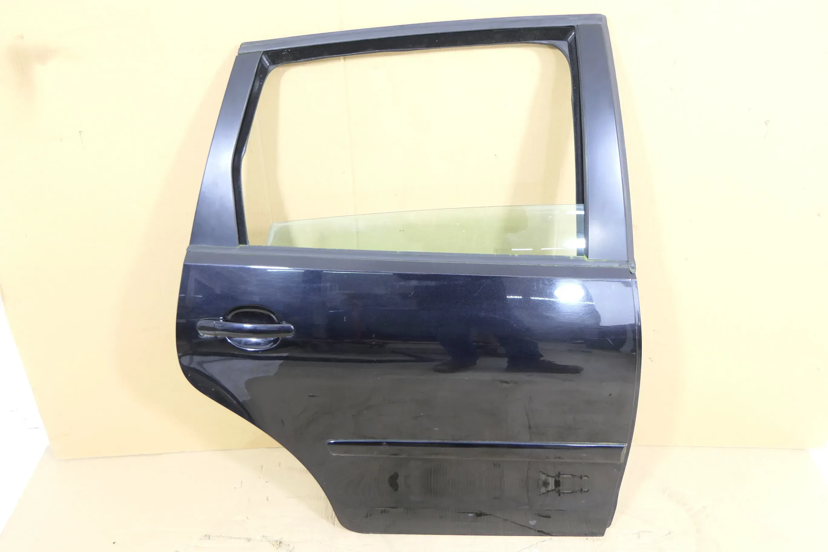 VW Polo 9N 9N3 Tür hinten rechts 4/5-Türer schwarz LC9Z - ohne Anbauteile - Bild 1
