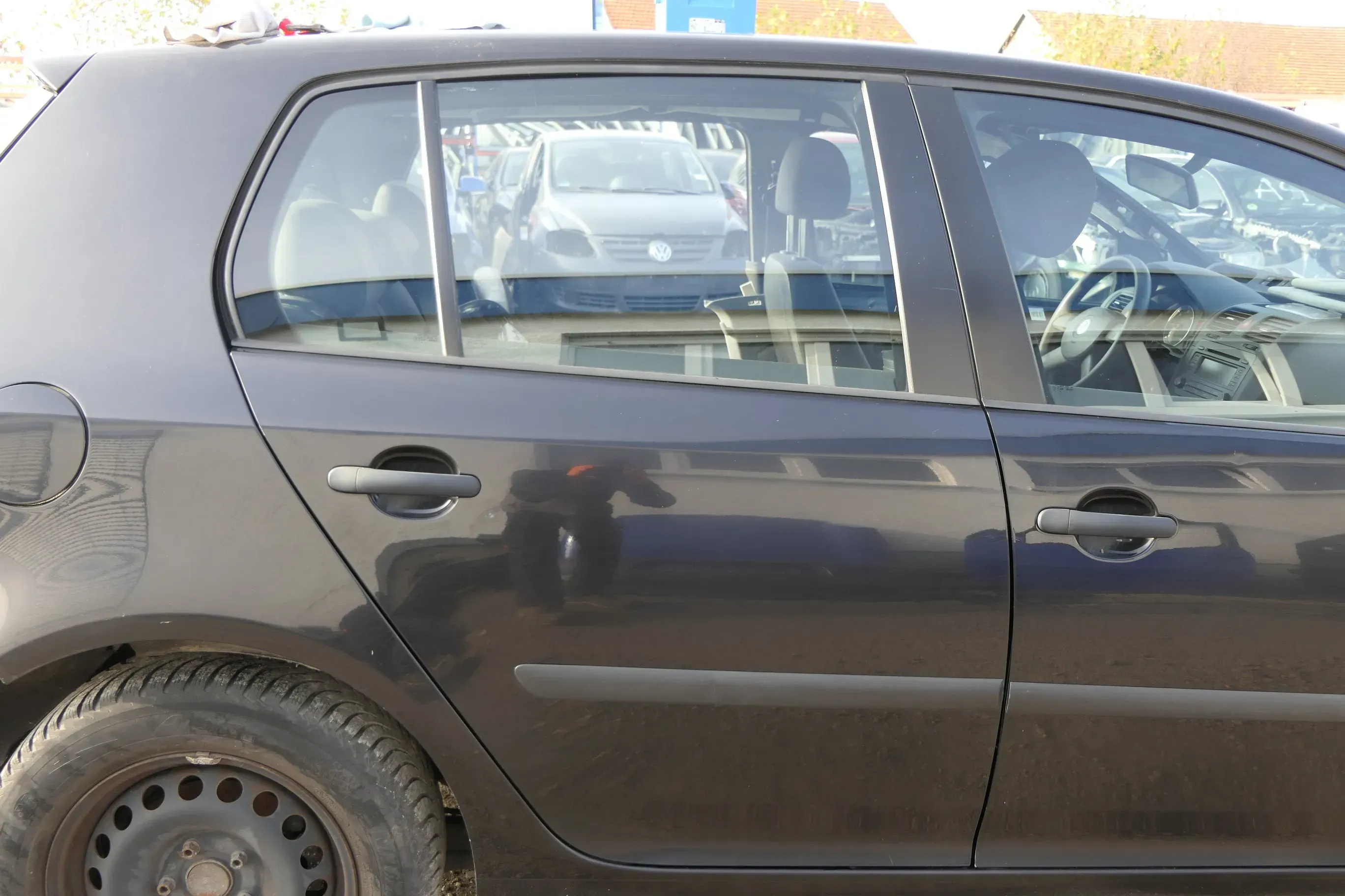 VW Golf 5 V 1K Tür Türrahmen hinten rechts 4/5-Türer schwarz LC9Z blackmagic - Bild 1