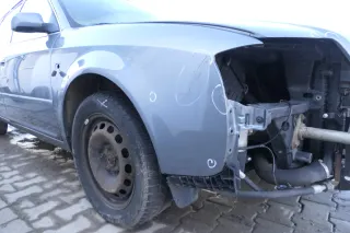 Audi A6 4B Kotflügel vorne rechts grau LY7L s(bis ca.Mitte 2001 passend) MÄNGEL - Bild 3