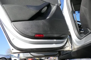 VW Passat 3C Kombi Variant Tür hinten links silber LA7W -OHNE Anbauteile  - Rost - Bild 4