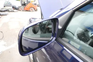 VW Golf 4 Bora manueller Spiegel vorne links Außenspiegel blau LB5N Glas - Bild 3