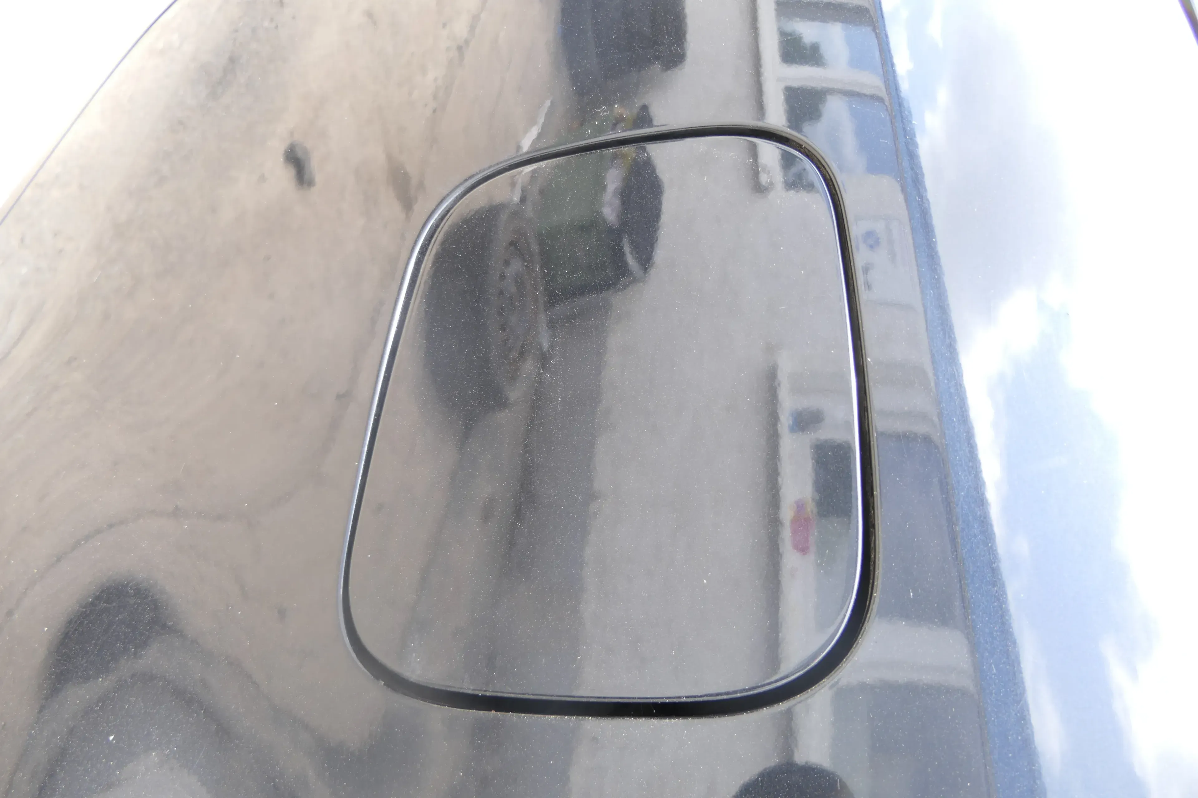 Audi A6 4B 4Z Tankdeckel Tankklappe Tank Deckel Klappe schwarz LN4J - Bild 1