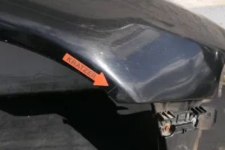 Audi A4 B5 (bis caMitte1999 Bild vergleic) Kotflügel vorne rechts schwarz LZ9U - Bild 5