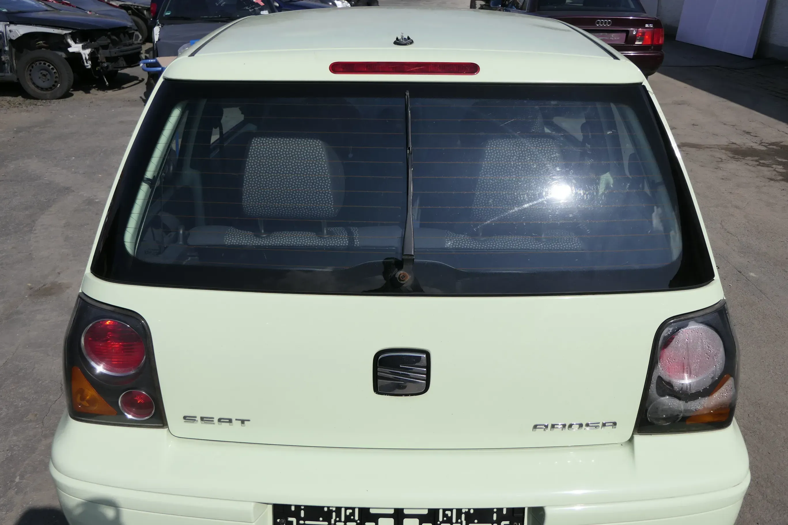 Seat Arosa 6H Heckklappe Klappe hinten Kofferraumklappe gelb grün LS6G Facelift - Bild 1