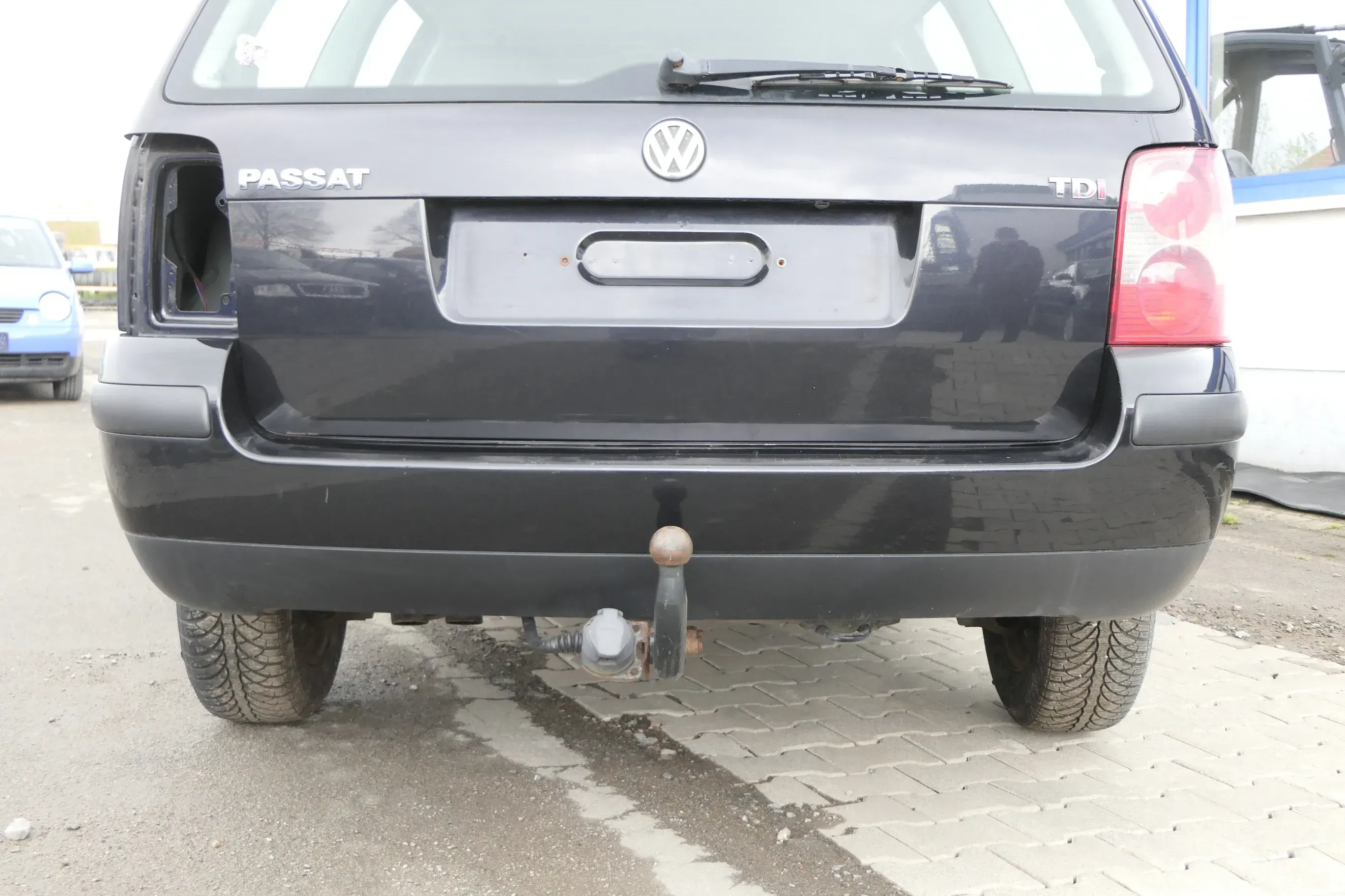 VW Passat 3BG 3B6 Kombi Stoßstange hinten Heckstoßstange Stoßfänger schwarz LC9Z - Bild 1