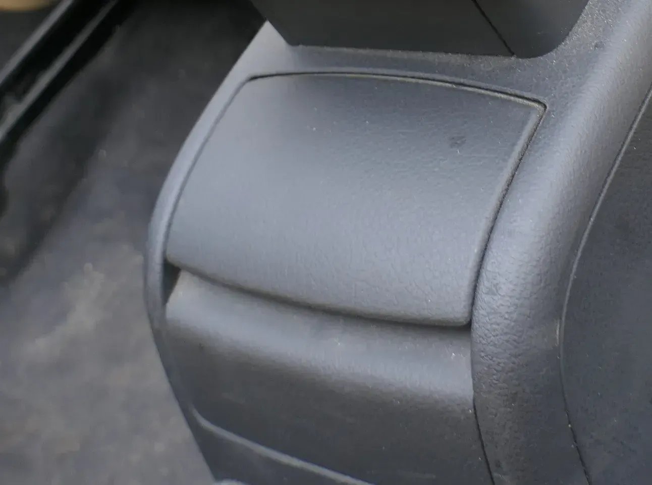 Audi A4 B6 8E Aschenbecher hinten 8E0857961M 6PS schwarz Ascher - Bild 1
