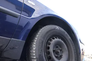 VW Passat 3BG 3B6 Kotflügel vorne rechts blau LA5E (Blinkerloch) - Bild 2