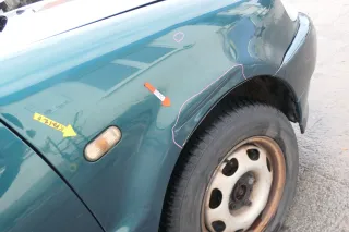 VW Polo 6N 6N1 Kotflügel vorne rechts grün LC6P - Mängel - Delle - Rost !!! - Bild 3