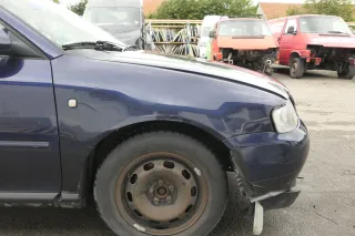 Audi A3 8L Kotflügel vorne rechts blau LZ5T - Bild 1
