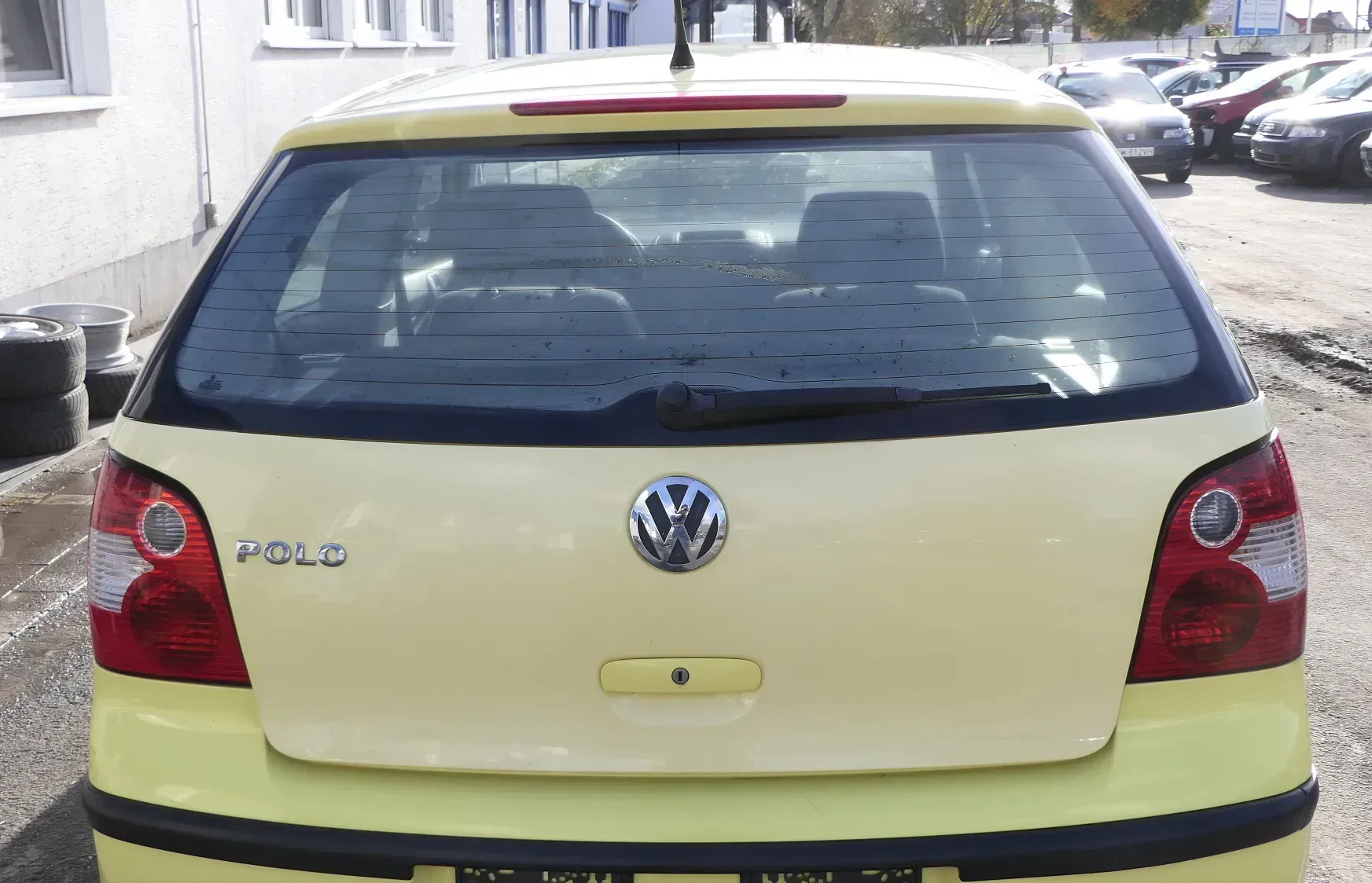 VW Polo 9N3 9N Heckklappe Kofferraumklappe Klappe gelb LD1B ohne Anbauteile - Bild 1