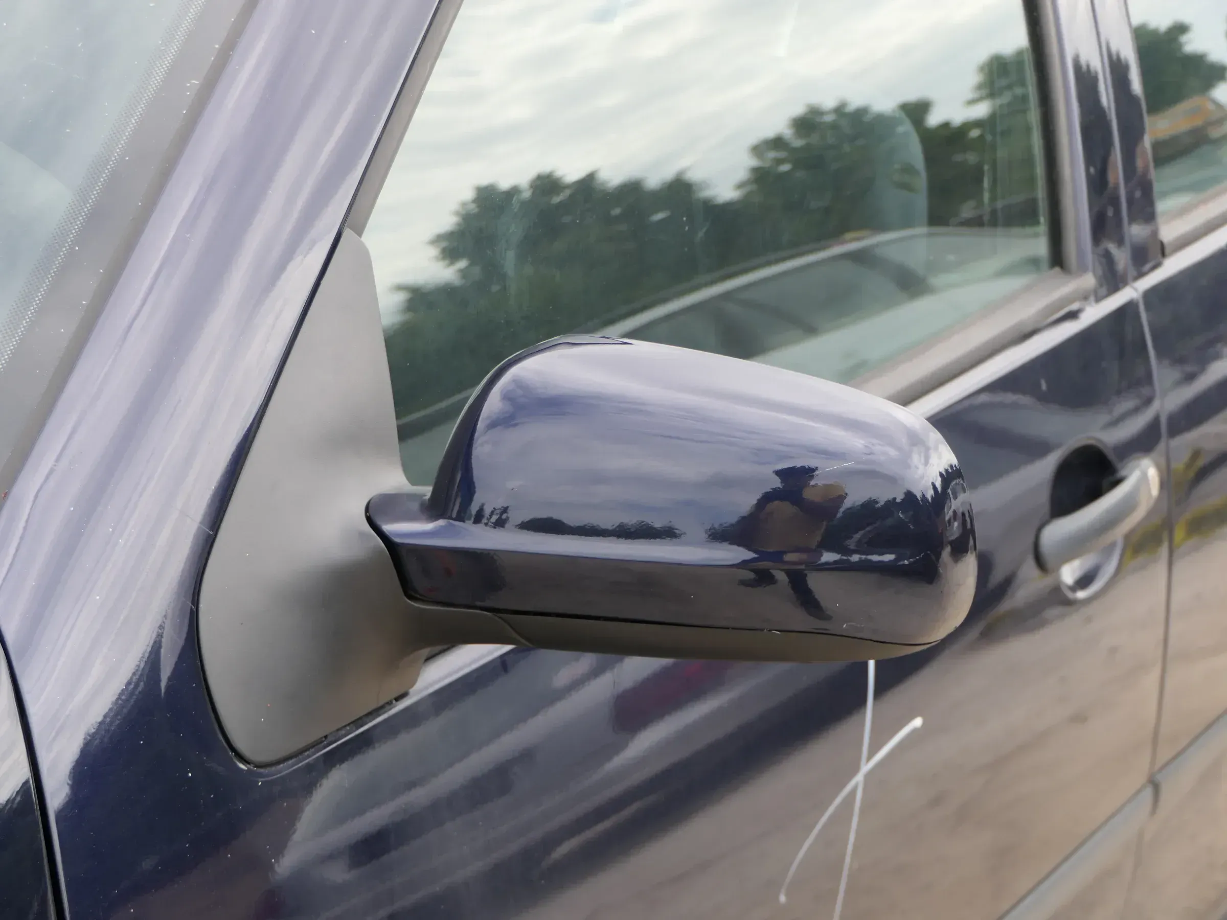 VW Golf 4 Bora elektrischer Spiegel vorne links Außenspiegel blau LC5H & Glas - Bild 1
