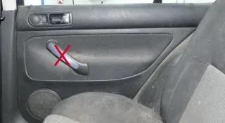 1x VW Golf 4 1J Limousine Türverkleidung Verkleidung Tür hinten rechts schwarz - Bild 1