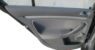 1x Golf 5 Limousine Türverkleidung Verkleidung Tür hinten links 4/5Türer schwarz - Bild 1