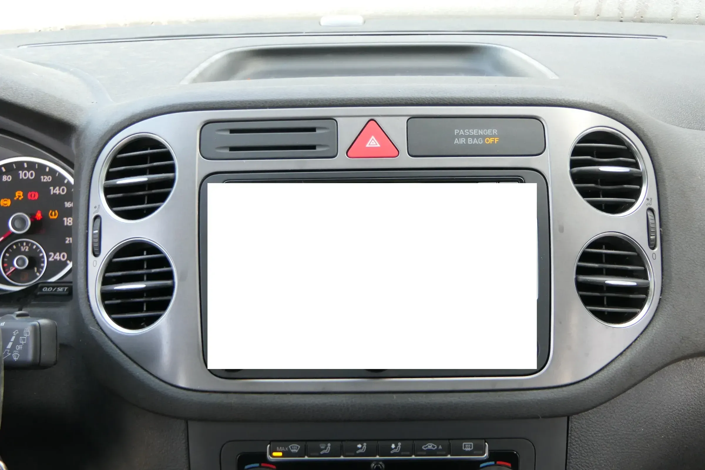 VW Tiguan 5N Mittelkonsole Verkleidung um Navi Lüftungsdüse 5N0858069A - Bild 1