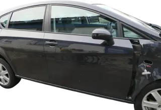 Seat Leon 1P Tür vorne rechts Beifahrertür schwarz LC9Z metallic ohne Anbauteile - Bild 3