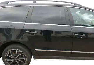 VW Passat 3C Kombi Variant Tür hinten rechts schwarz LC9X ohneAnbauteile - Bild 1