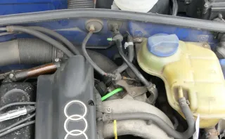 Audi A4 B5 1,6 Rohr Unterdruckrohr Bremse Rückschlagventil Ventil 8D1611931R - Bild 2