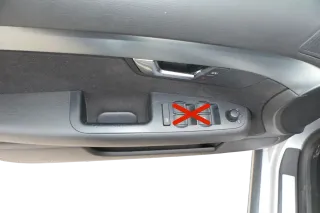 1x A4 8E B7 Türverkleidung Verkleidung Tür vorne links soul schwarz Griff Abdeck - Bild 3