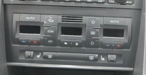 Audi A4 8E B7 B6 Steuergerät Klimaanlage Klimabedienteil 8E0820043BK Climatronic