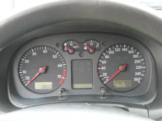 VW Golf 4 Tacho Tachometer Kombiinstrument 232.000km 1J0919881C 1,6-2,8 - Bild 2